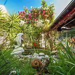 Duplex, 3 With Own Garden, To The Apartamento