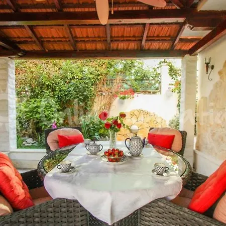Apartment Duplex, 3 With Own Garden, To The