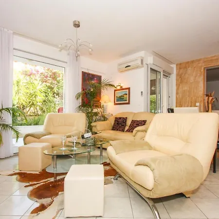 Appartement Duplex 3 With Garden And Garage Near To Split