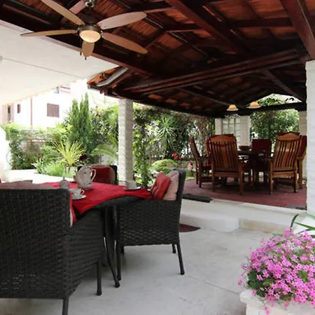Duplex, 3 With Own Garden, To The 公寓 斯普利特