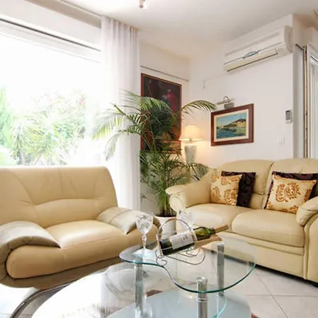 Duplex 3 With Garden And Garage Near To Split