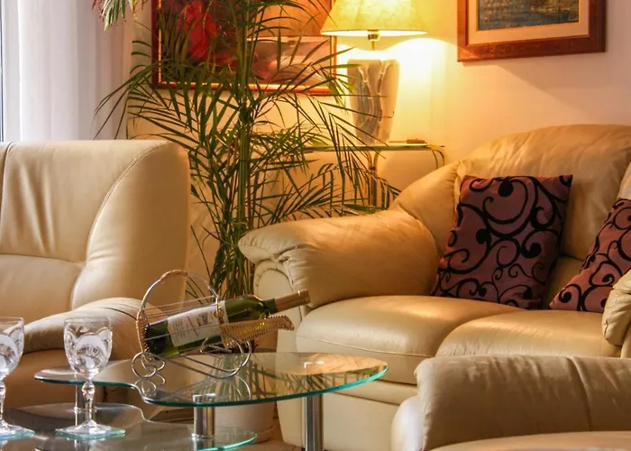 Duplex 3 With Garden And Garage Near To Apartment *