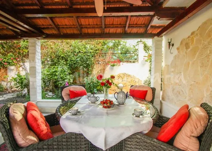 Apartment Duplex 3 With Garden And Garage Near To