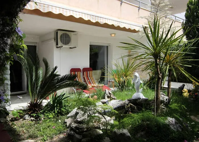 Duplex 3 With Garden And Garage Near To Apartment