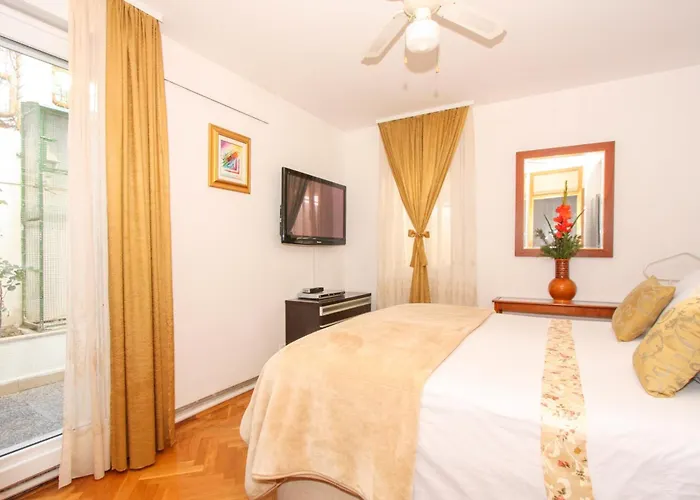 Duplex 3 With Garden And Garage Near To Apartment Split