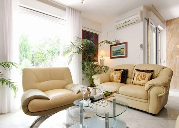 Duplex 3 With Garden And Garage Near To Split