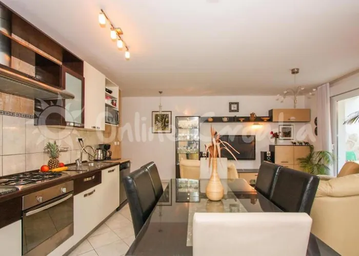 Duplex 3 With Garden And Garage Near To