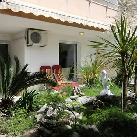 Duplex 3 With Garden And Garage Near To Апартаменты