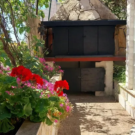 Апартаменты Duplex 3 With Garden And Garage Near To Сплит